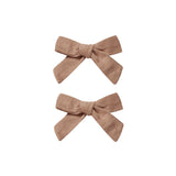 Bow W. Clip | Clay