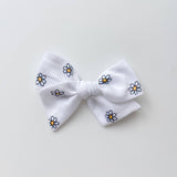 Summer Print Bow // Daisies