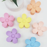 Daisy Matte Hair Claw - Color Options